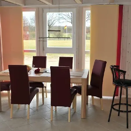 Ferienhaus-duemmer-am-see *